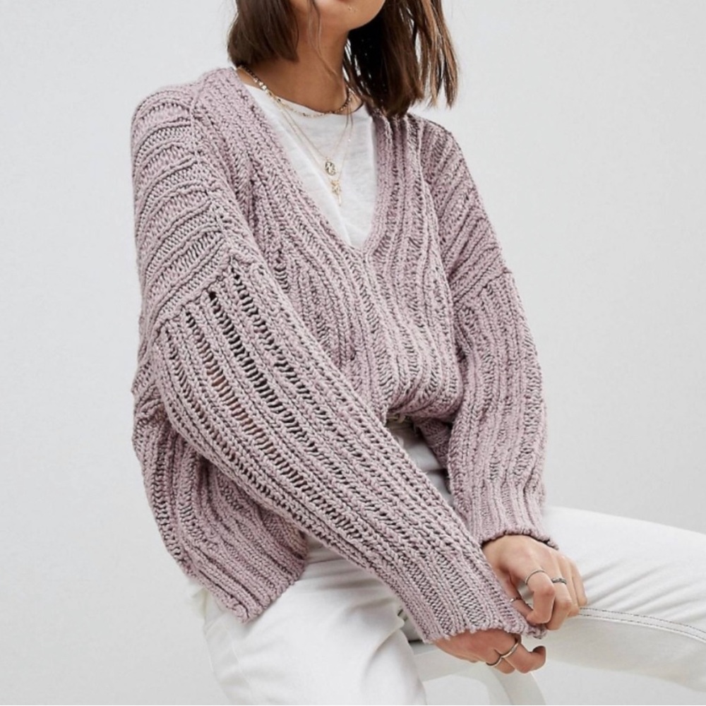 Free People Infinite V Neck Oversized Chunky Knit Dusty Mauve Sweater Sz XS
